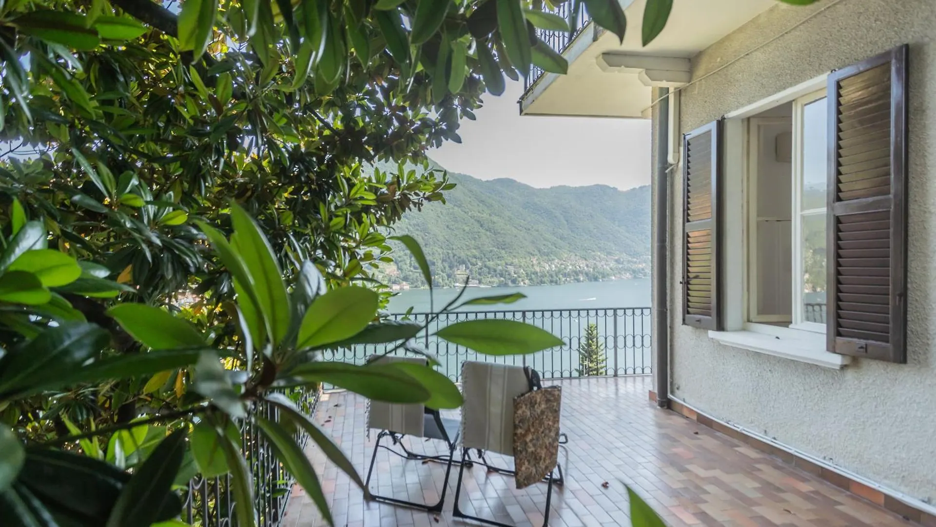 Villa Chiara Lake Como With Private Garden By Rent All Como モルトラージオ イタリア