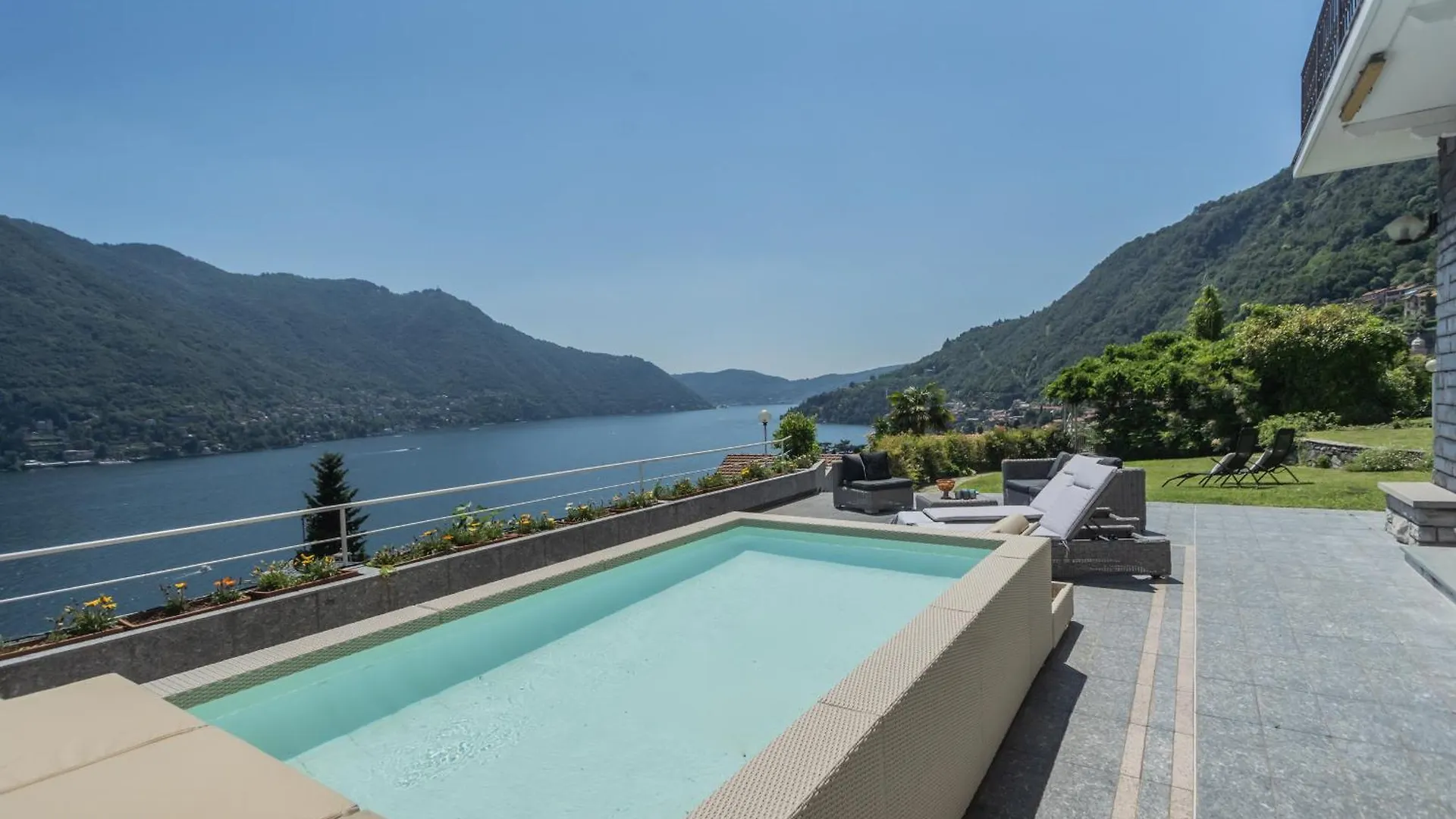 Villa Chiara Lake Como With Private Garden By Rent All Como location