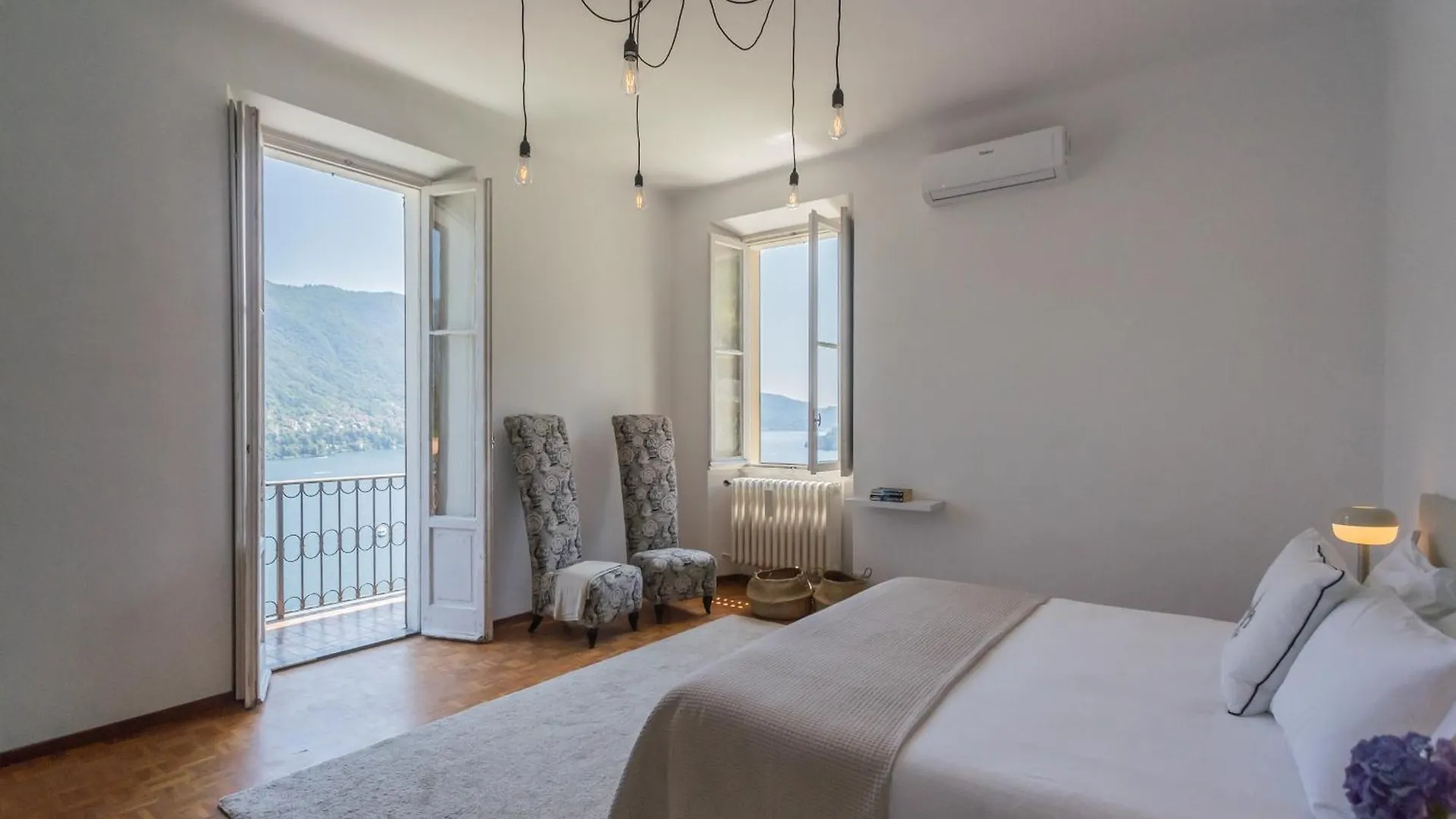 Villa Chiara Lake Como With Private Garden By Rent All Como Moltrasio İtalya