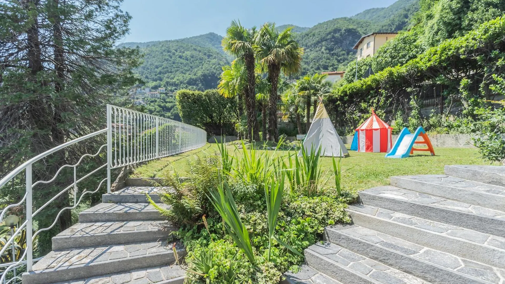 Villa Chiara Lake Como With Private Garden By Rent All Como Moltrasio